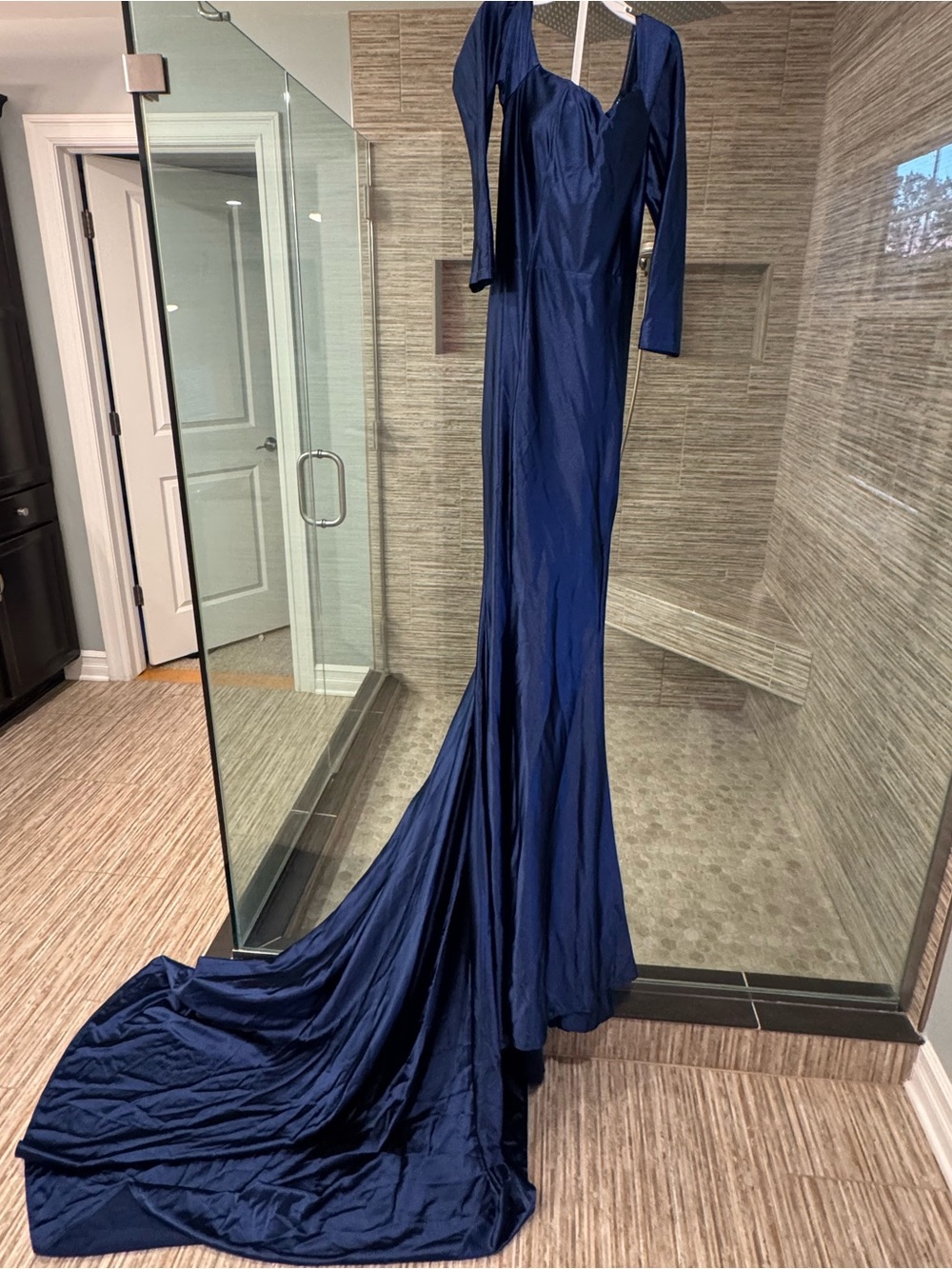 Refined Long Sleeve Navy Blue Evening Dress